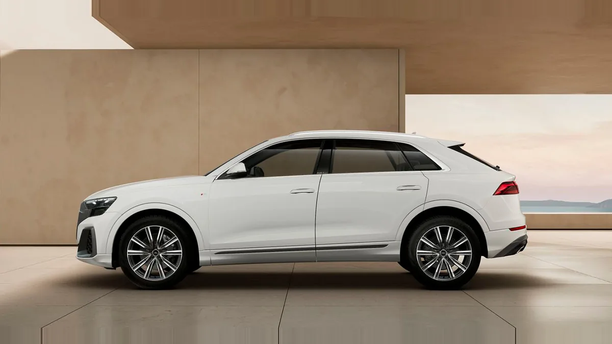 Audi Q8 SUV S line 45 TDI Quattro Tiptronic en leasing — Lateral