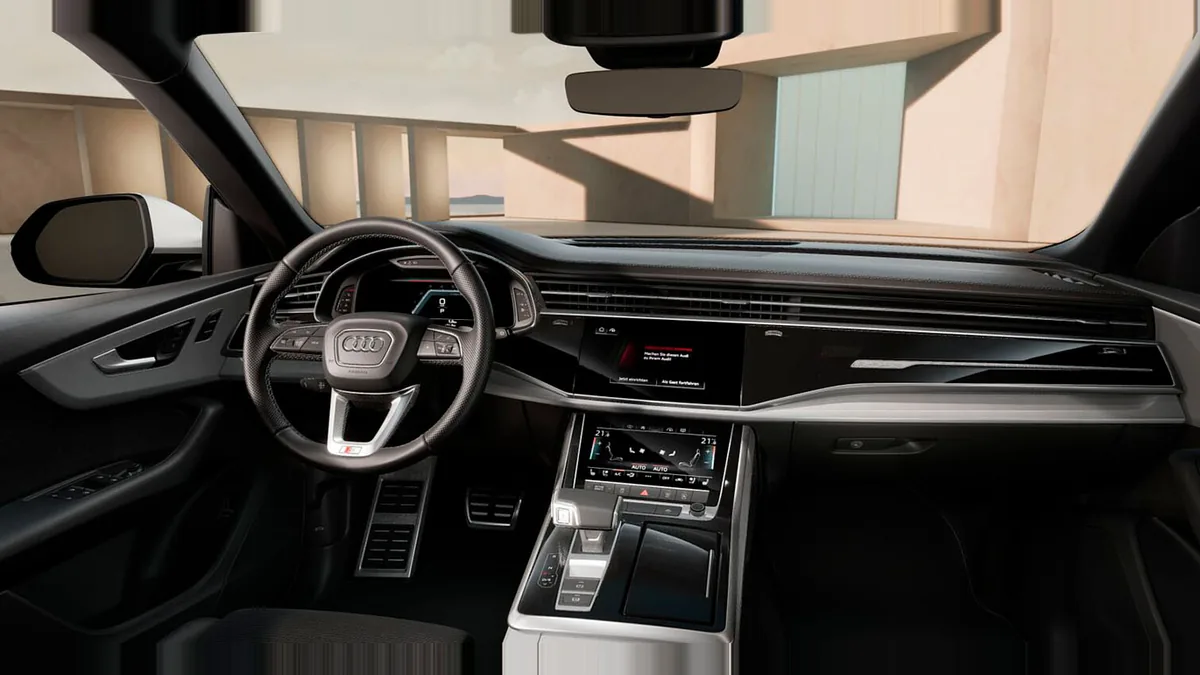 Audi Q8 SUV S line 45 TDI Quattro Tiptronic en leasing — Delantera