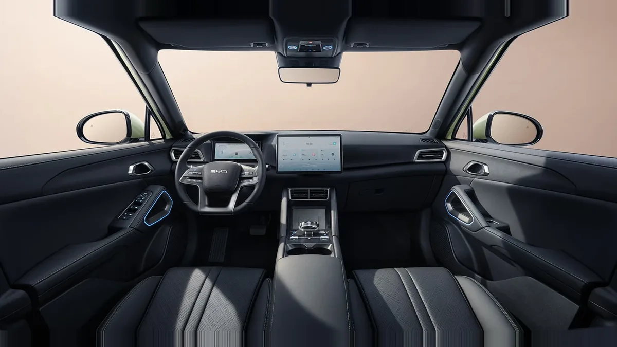 BYD Atto 2 DM-i Boost 156kW en leasing — Delantera