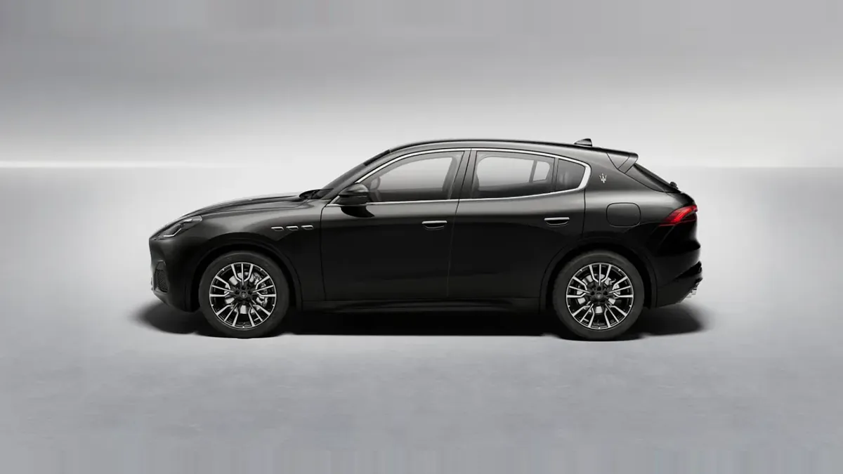 Maserati Grecale L4 MHEV 300CV AWD en leasing — Lateral