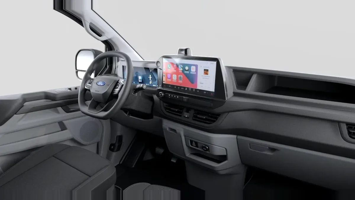 Ford TRANSIT CUSTOM Van BEV 83kWh 100kW 320 L1 Trend en leasing — Delantera