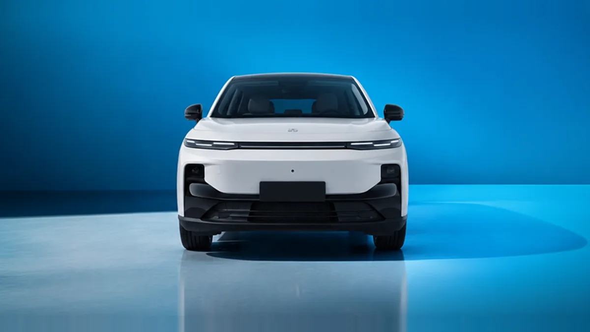 Leapmotor B10 BEV 56.2kWh LifePro AT en leasing — Trasera