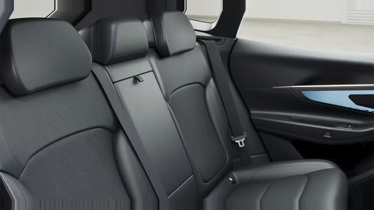 Lynk & Co 08 1.5 PHEV Core en leasing — vista 6
