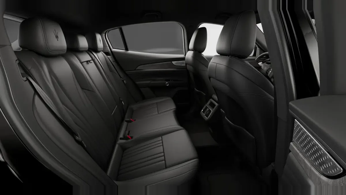 Maserati Grecale L4 MHEV 300CV AWD en leasing — vista 13