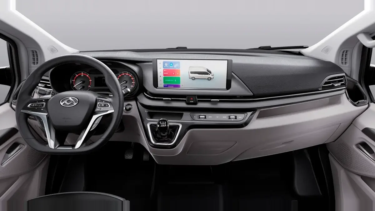 Maxus Deliver 7 Furgón 2.0D L2H1 150 (MERCANCÍAS TERCEROS) en leasing — Delantera