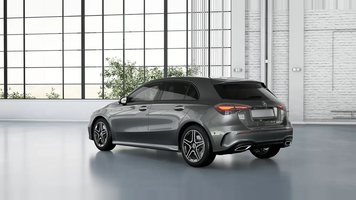 Mercedes-Benz CLASE A 250 e con tecnología híbrida EQ en leasing — Lateral