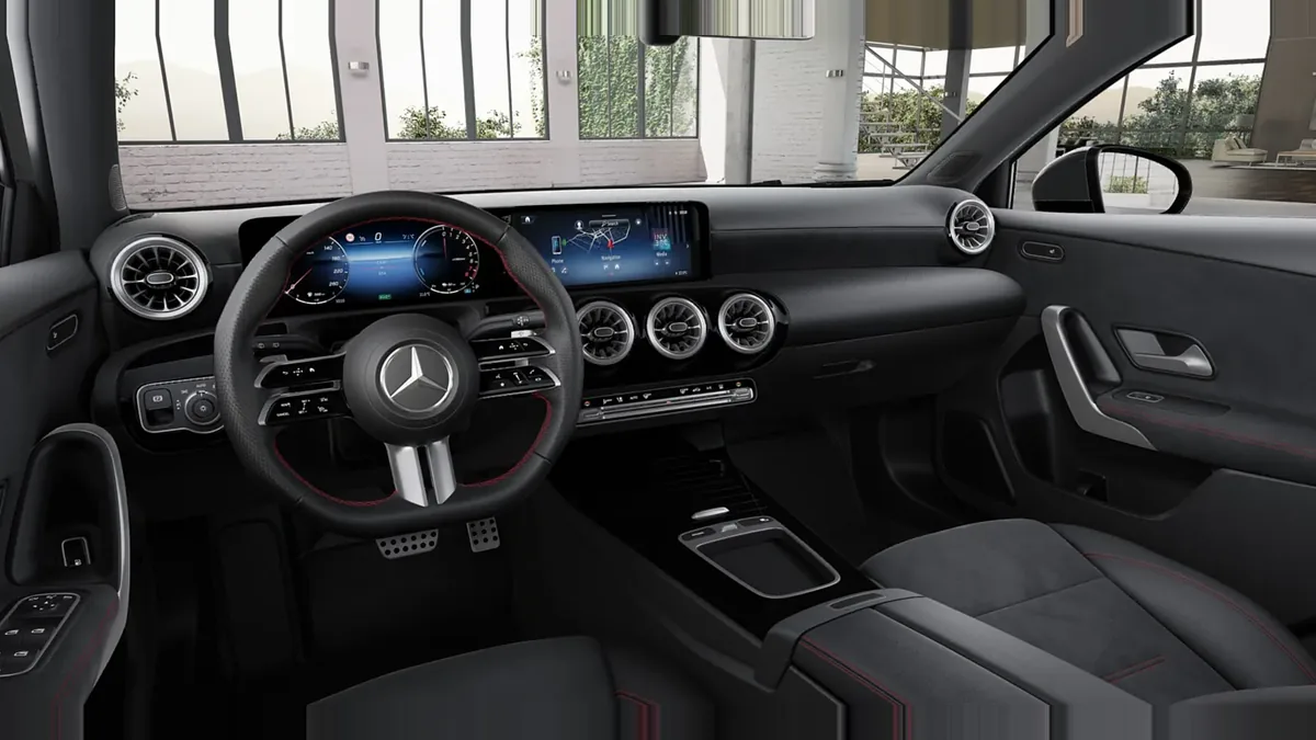 Mercedes-Benz CLASE A 250 e con tecnología híbrida EQ en leasing — Trasera