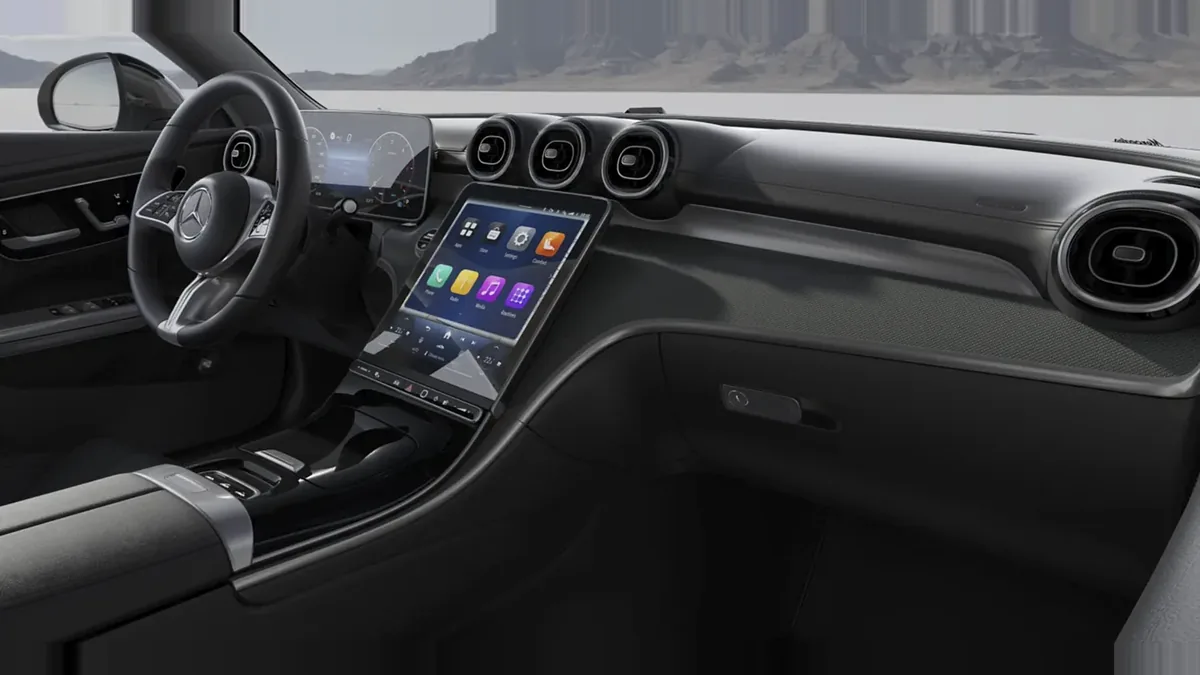 Mercedes-Benz CLE Cabrio 200D en leasing — Interior