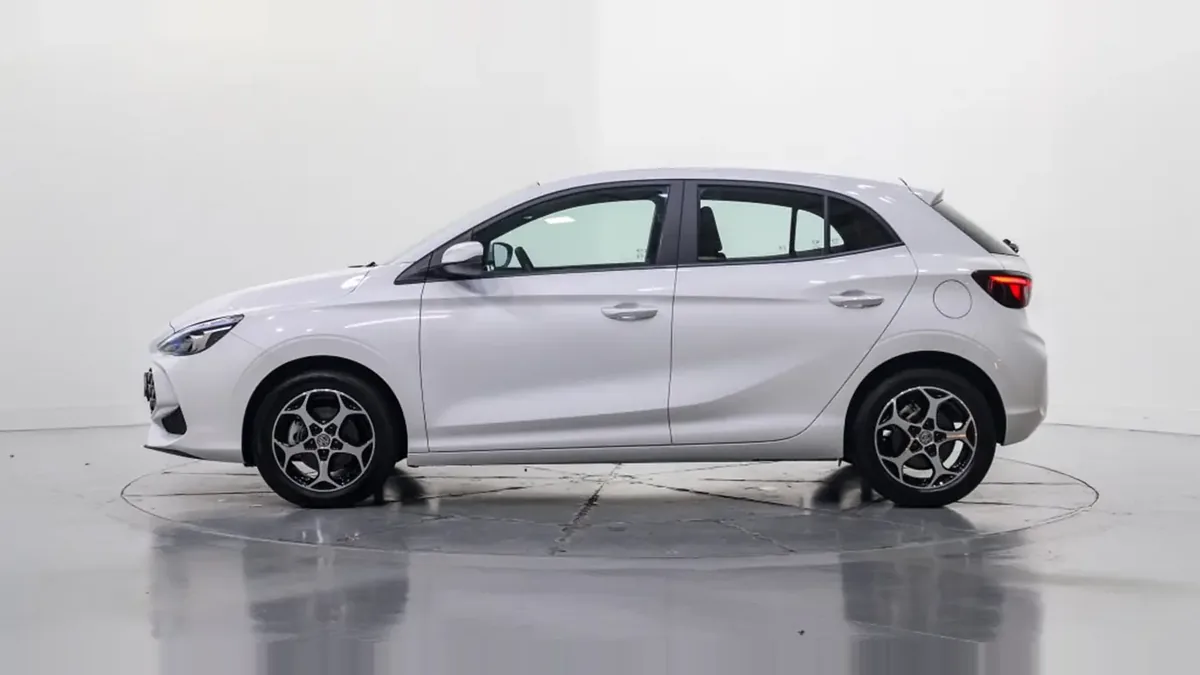 MG 3 Hybrid+ Business en leasing — Lateral