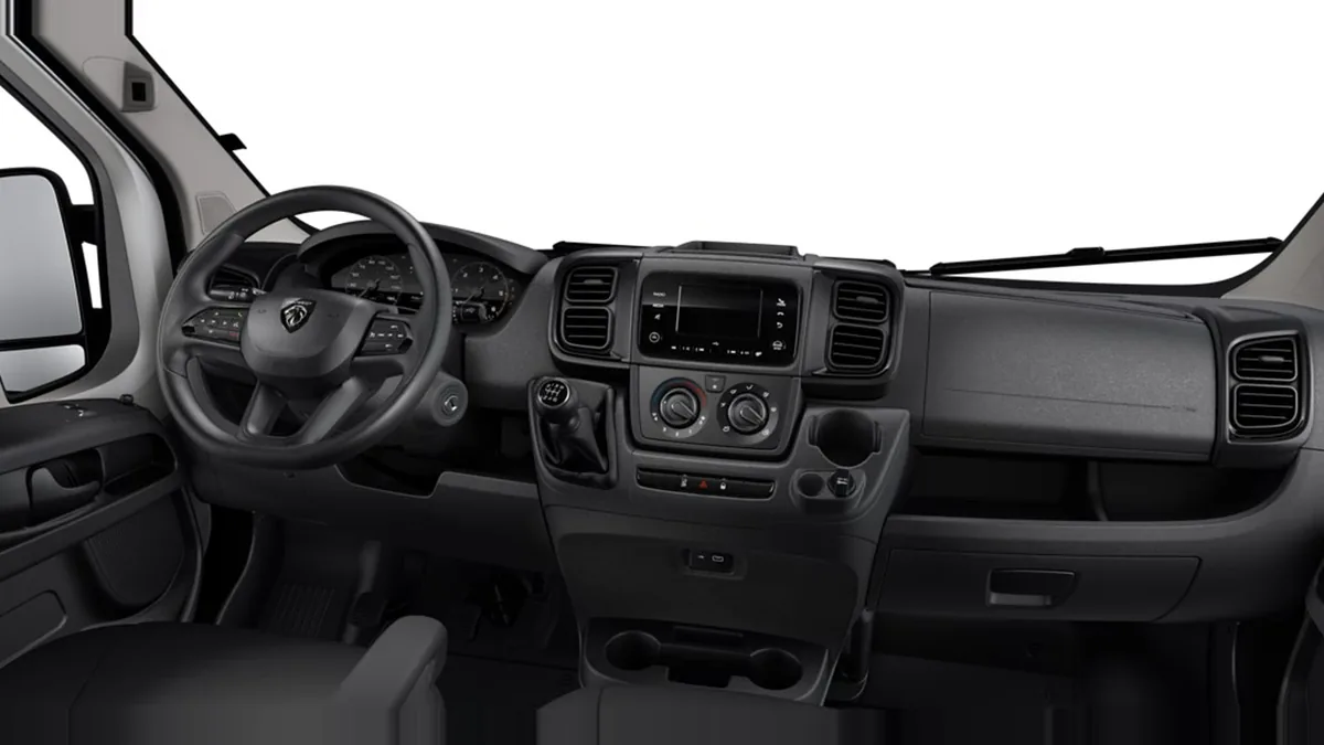 Peugeot Boxer Caja Paquetera Portón L3 3.5T Max BlueHDi 180 S&S 6vel en leasing — Delantera