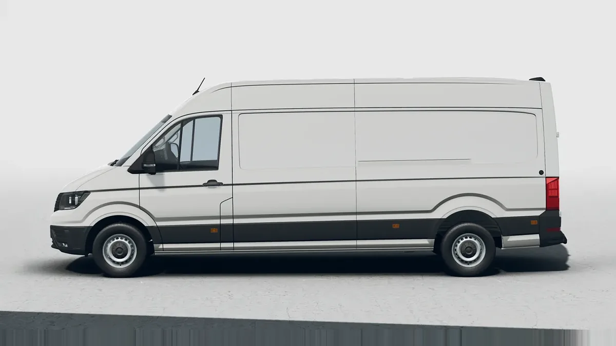 Volkswagen Crafter 35 Furgón BL TA L4H3 2.0 TDI 103kW (140CV) - ISOTERMO en leasing — Trasera