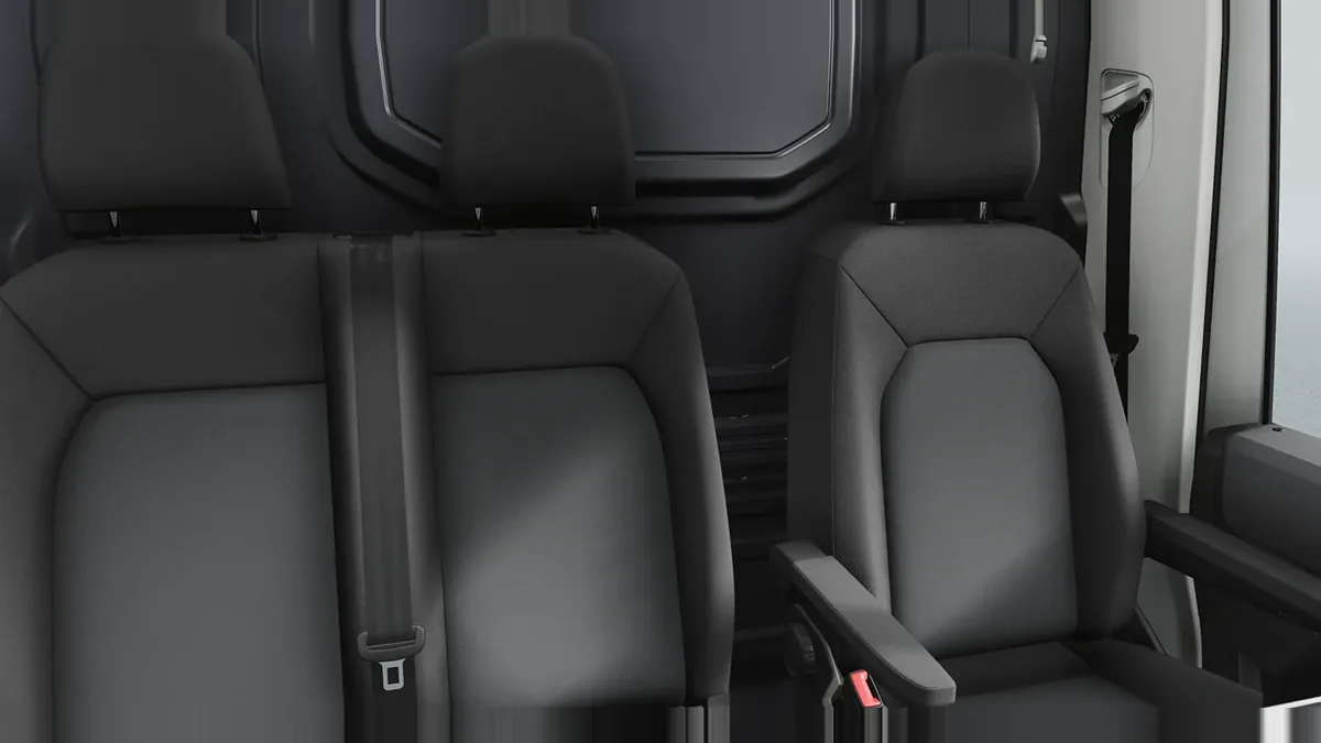 Volkswagen Crafter 35 Furgón BL TA L4H3 2.0 TDI 103kW (140CV) - ISOTERMO en leasing — vista 7